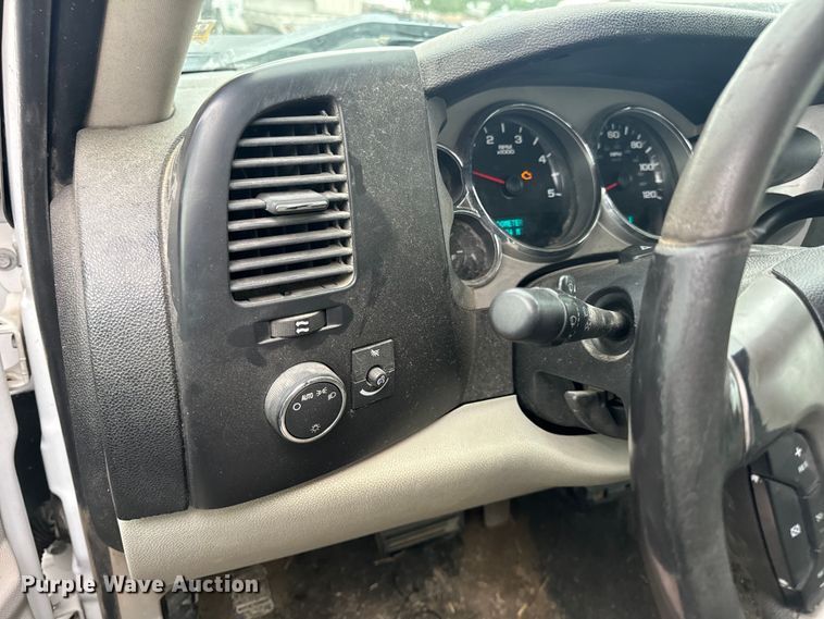 image for item OF9799 2007 Chevrolet  Silverado 2500HD pickup truck