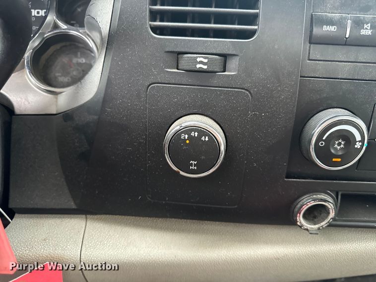 image for item OF9799 2007 Chevrolet  Silverado 2500HD pickup truck