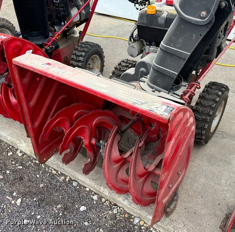 image for item OF9803 (4) Troy-Bilt Storm 24