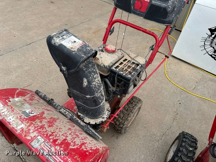 image for item OF9803 (4) Troy-Bilt Storm 24