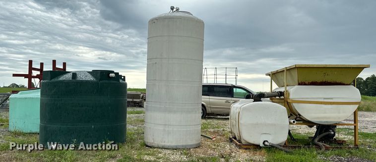 image for item OF9807 Turbo Turf brine mixing tank