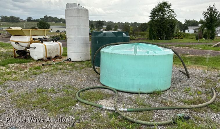 image for item OF9807 Turbo Turf brine mixing tank