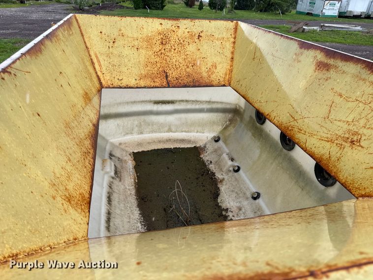 image for item OF9807 Turbo Turf brine mixing tank