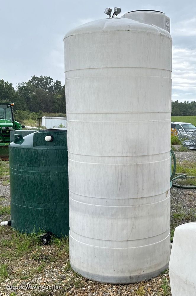 image for item OF9807 Turbo Turf brine mixing tank