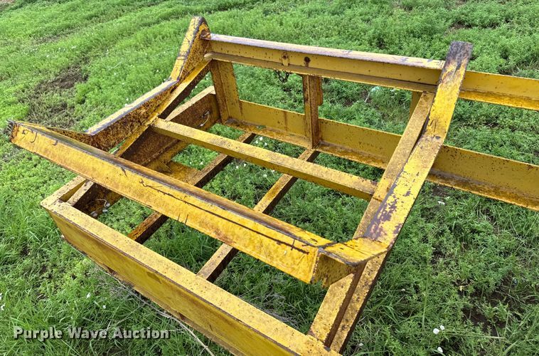 image for item OL9668 Hay bale trailer