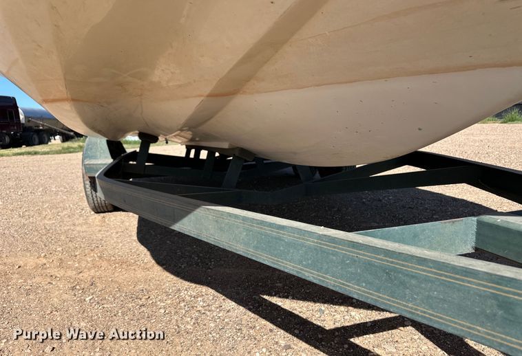 image for item OL9684 1993 Galaxie boat