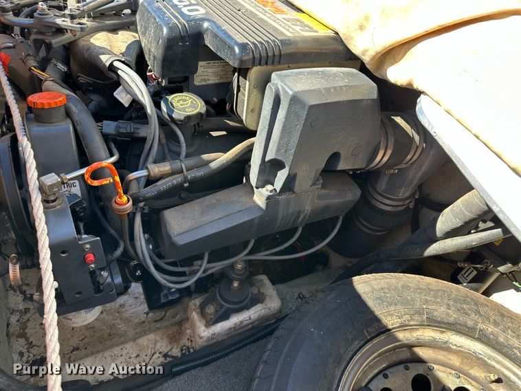 image for item OL9684 1993 Galaxie boat