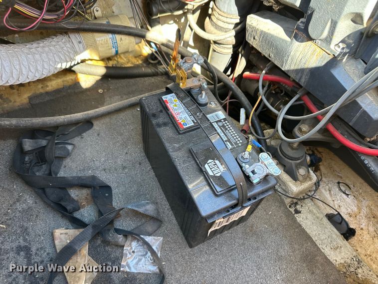 image for item OL9684 1993 Galaxie boat