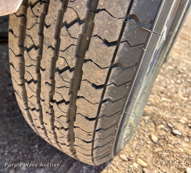 image for item OL9684 1993 Galaxie boat