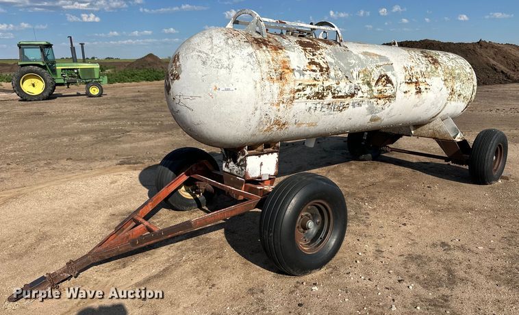 image for item OL9695 (2) fuel tanks