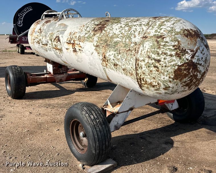 image for item OL9695 (2) fuel tanks