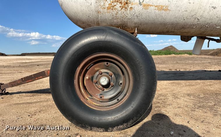 image for item OL9695 (2) fuel tanks