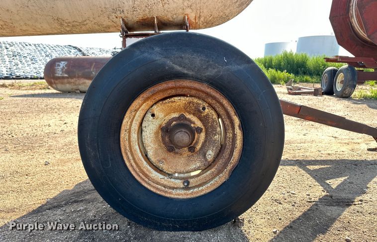 image for item OL9695 (2) fuel tanks