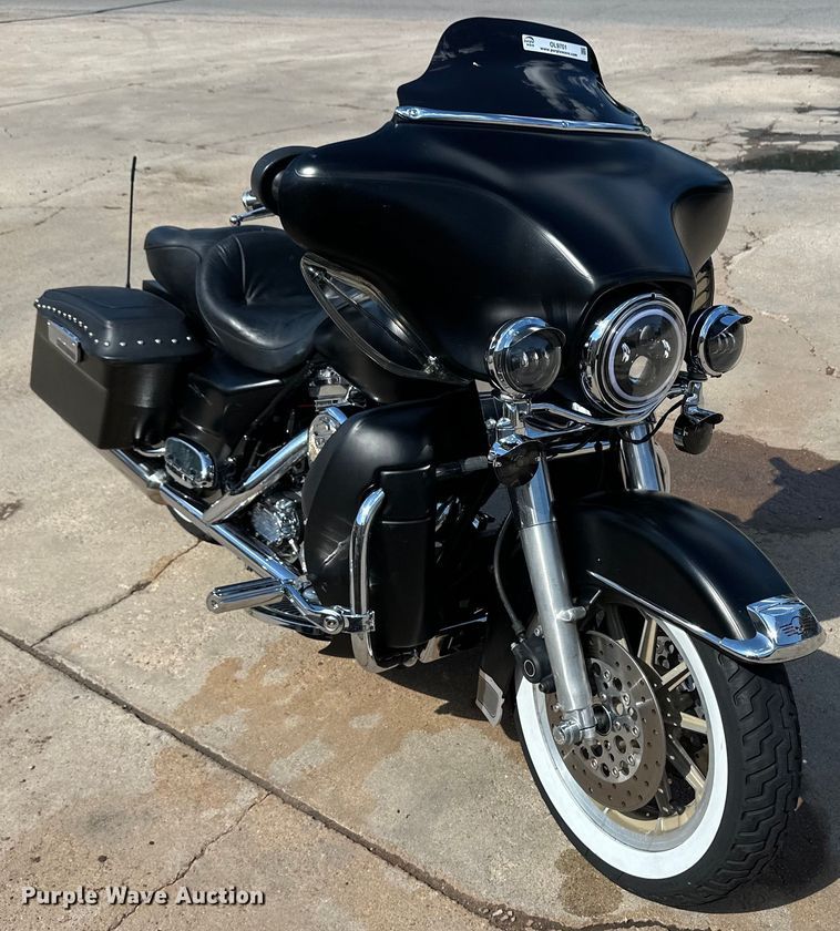 image for item OL9701 1998 Harley Davidson Electra Glide motorcycle