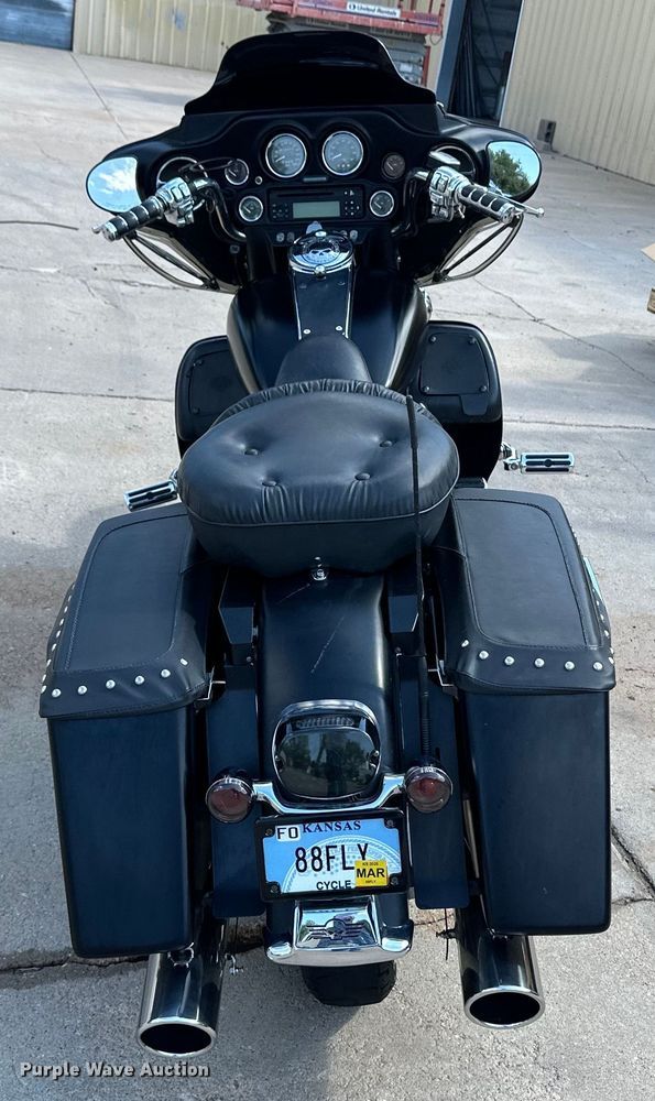 image for item OL9701 1998 Harley Davidson Electra Glide motorcycle