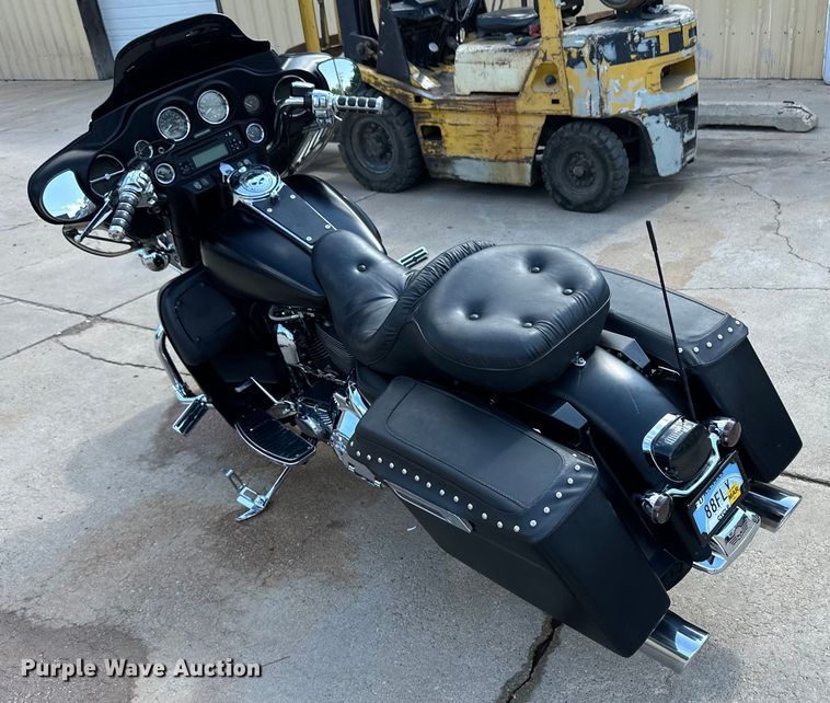 image for item OL9701 1998 Harley Davidson Electra Glide motorcycle