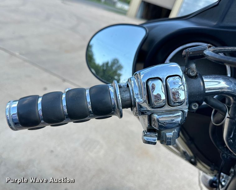 image for item OL9701 1998 Harley Davidson Electra Glide motorcycle