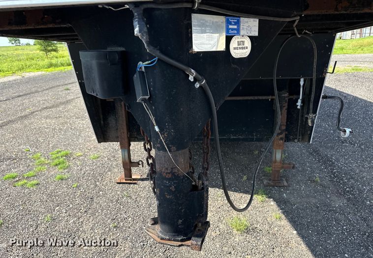 image for item OL9704 1994 Featherlite enclosed cargo trailer