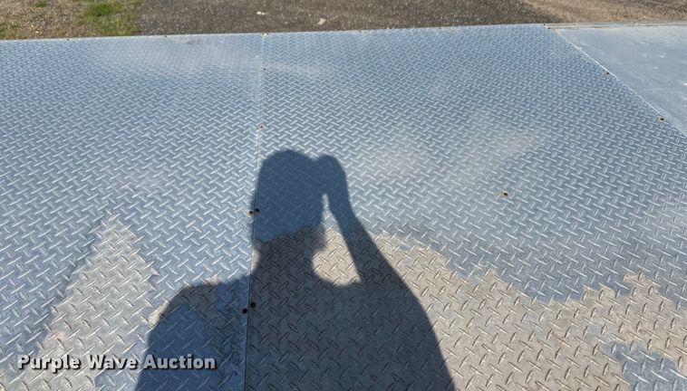 image for item OL9704 1994 Featherlite enclosed cargo trailer