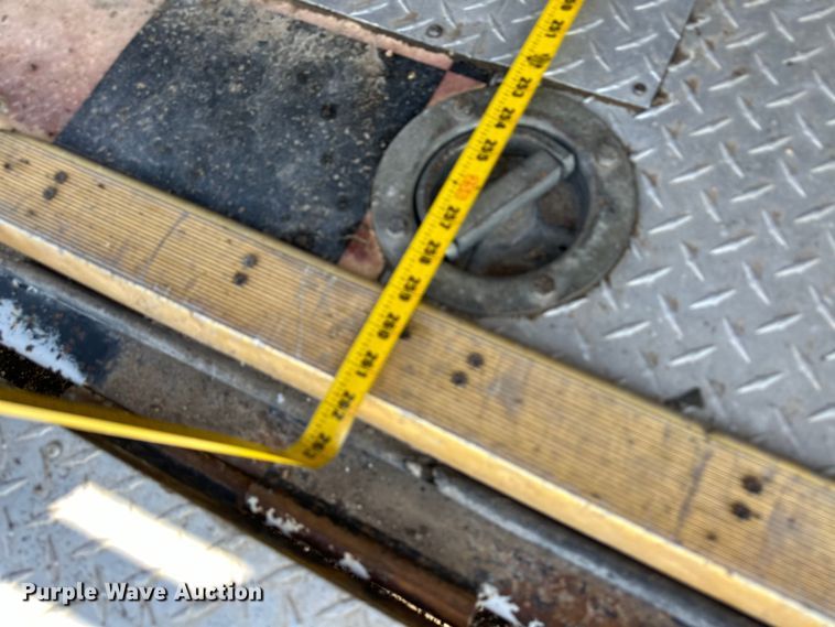 image for item OL9704 1994 Featherlite enclosed cargo trailer