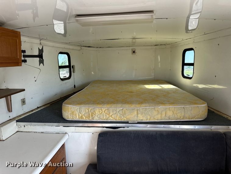 image for item OL9704 1994 Featherlite enclosed cargo trailer