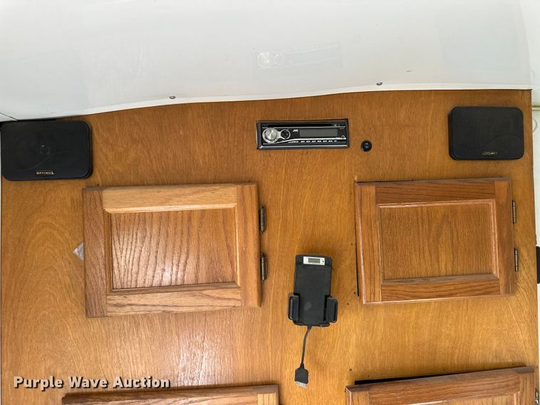 image for item OL9704 1994 Featherlite enclosed cargo trailer