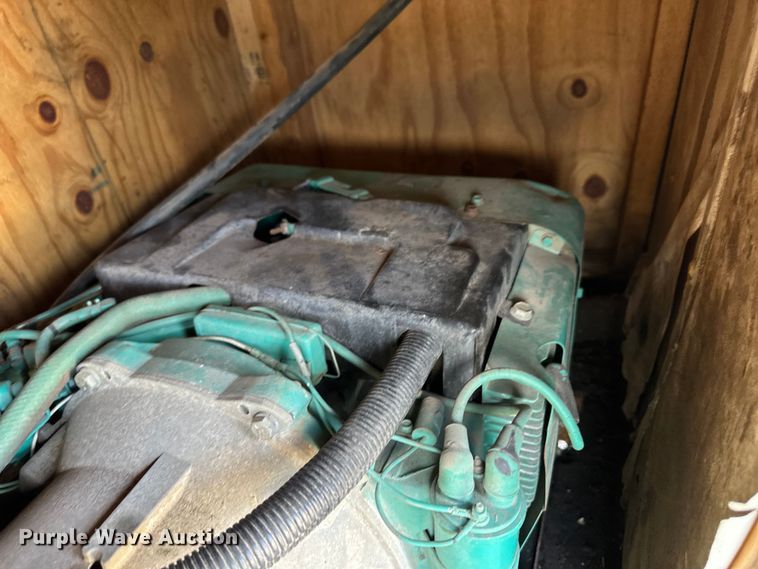 image for item OL9704 1994 Featherlite enclosed cargo trailer