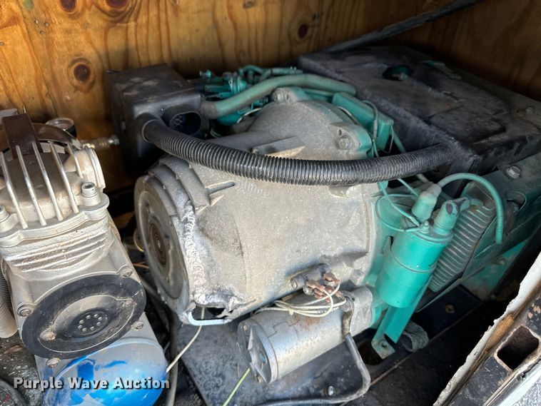 image for item OL9704 1994 Featherlite enclosed cargo trailer