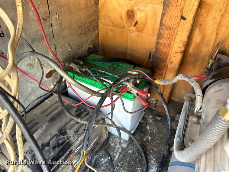 image for item OL9704 1994 Featherlite enclosed cargo trailer