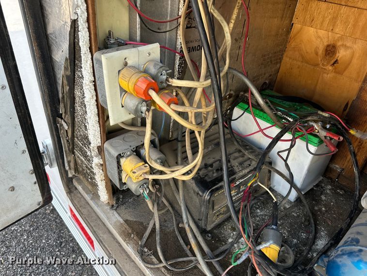 image for item OL9704 1994 Featherlite enclosed cargo trailer