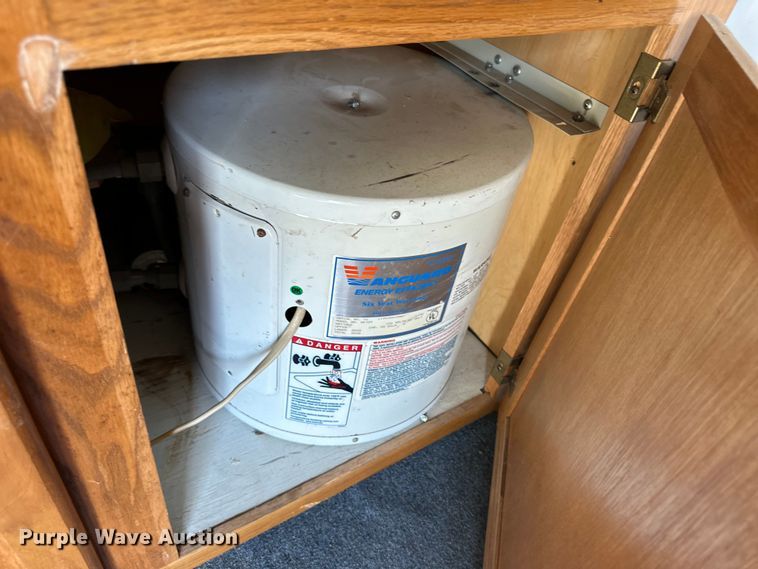 image for item OL9704 1994 Featherlite enclosed cargo trailer