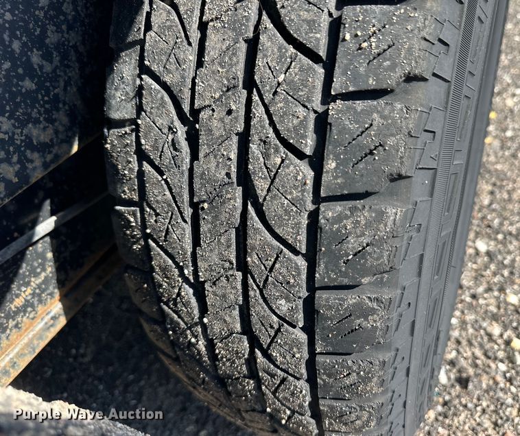 image for item OL9704 1994 Featherlite enclosed cargo trailer