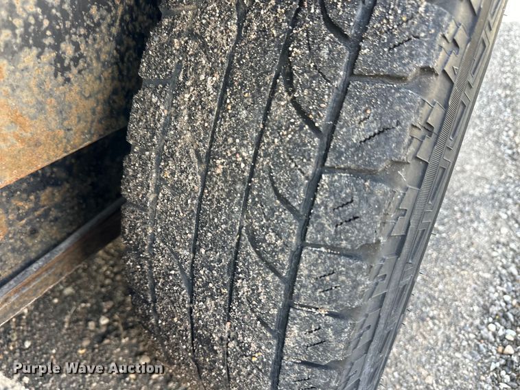 image for item OL9704 1994 Featherlite enclosed cargo trailer