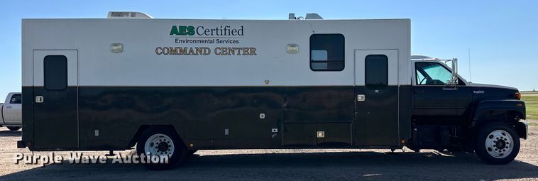 image for item OL9705 1995 GMC TopKick mobile command center truck
