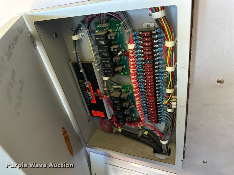 image for item OL9705 1995 GMC TopKick mobile command center truck