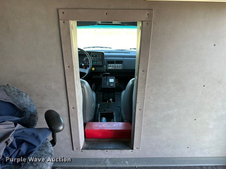 image for item OL9705 1995 GMC TopKick mobile command center truck