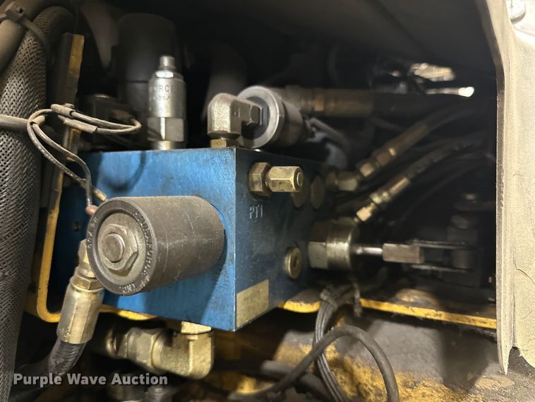 image for item DG4456 Caterpillar NRR40 order picker