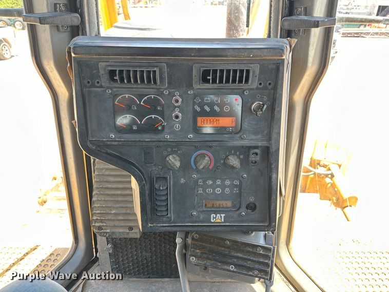 image for item DK6706 2008 Caterpillar D6T XL dozer