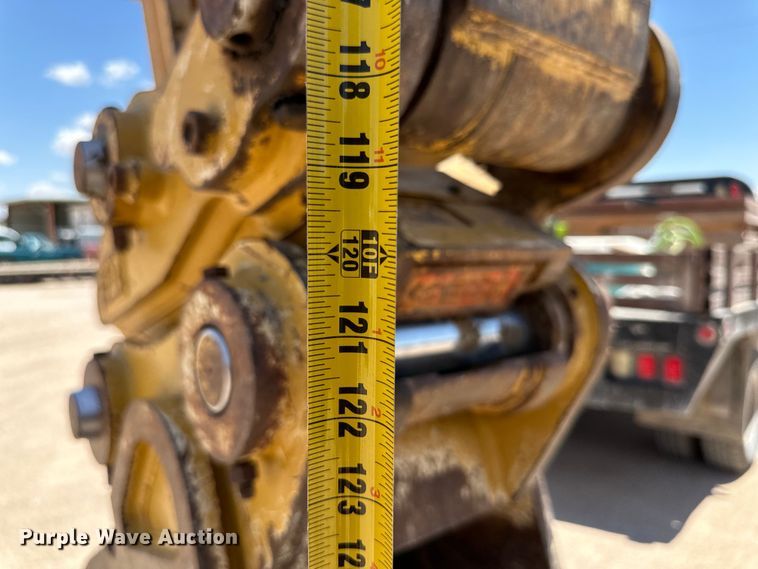 image for item DK6707 2018 Caterpillar  323 excavator