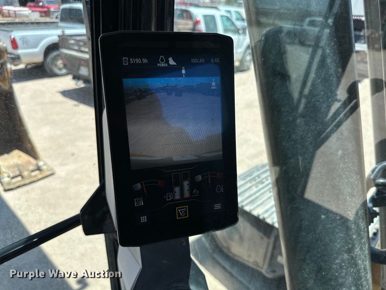 image for item DK6707 2018 Caterpillar  323 excavator