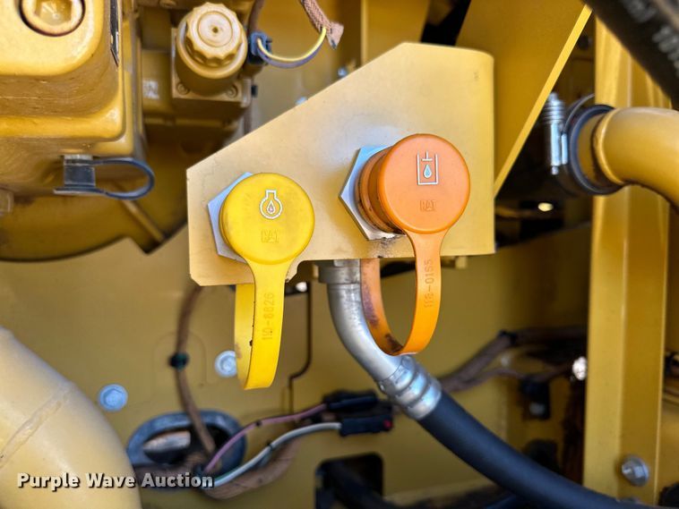 image for item DK6707 2018 Caterpillar  323 excavator