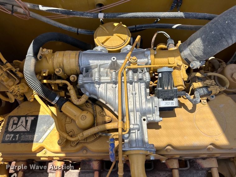 image for item DK6707 2018 Caterpillar  323 excavator