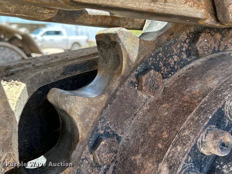 image for item DK6707 2018 Caterpillar  323 excavator