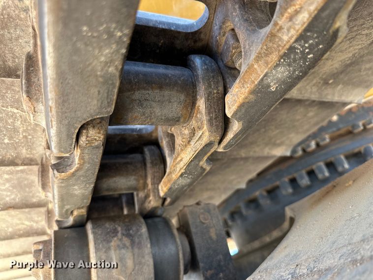 image for item DK6707 2018 Caterpillar  323 excavator