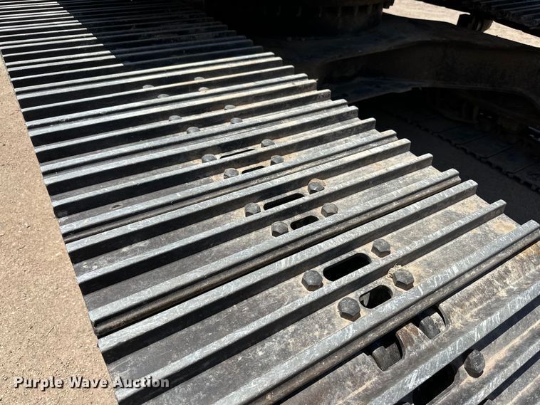 image for item DK6707 2018 Caterpillar  323 excavator