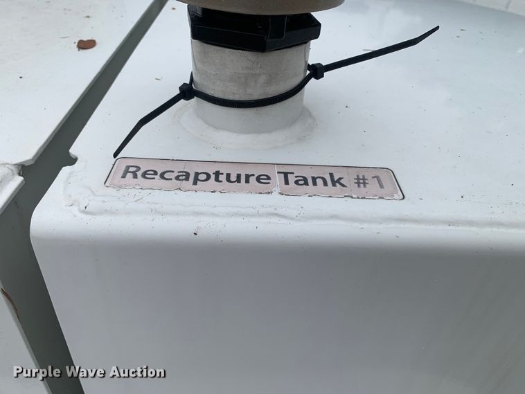 image for item DM7908 2015 Thunder Creek SLT715 Custom lube trailer