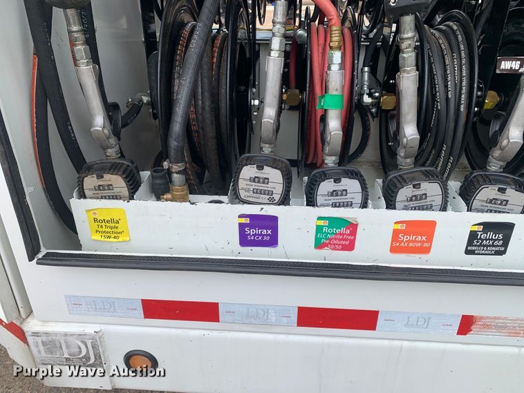 image for item DM7908 2015 Thunder Creek SLT715 Custom lube trailer