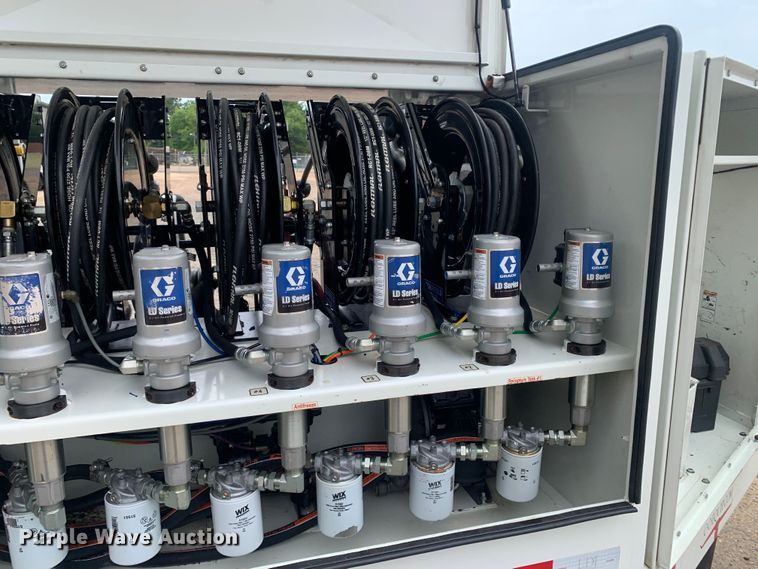 image for item DM7908 2015 Thunder Creek SLT715 Custom lube trailer