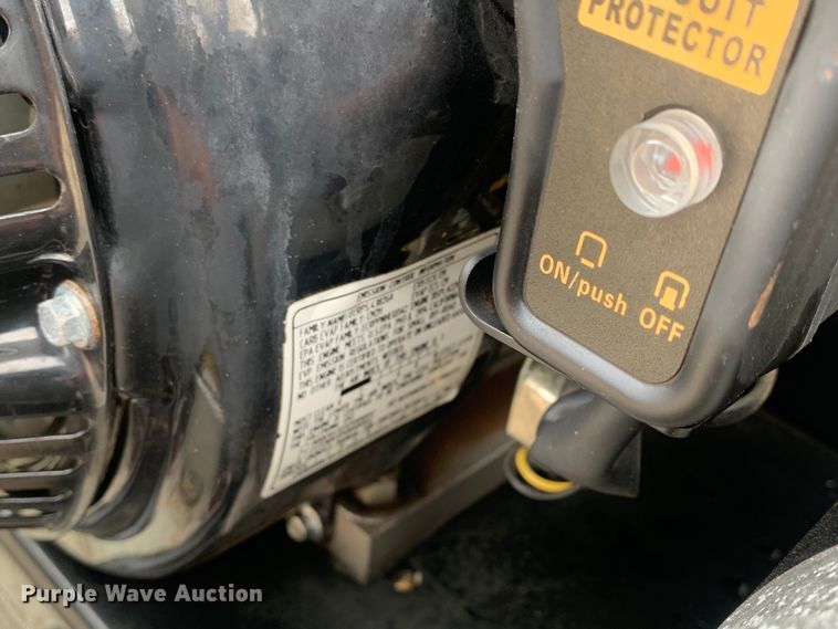 image for item DM7908 2015 Thunder Creek SLT715 Custom lube trailer