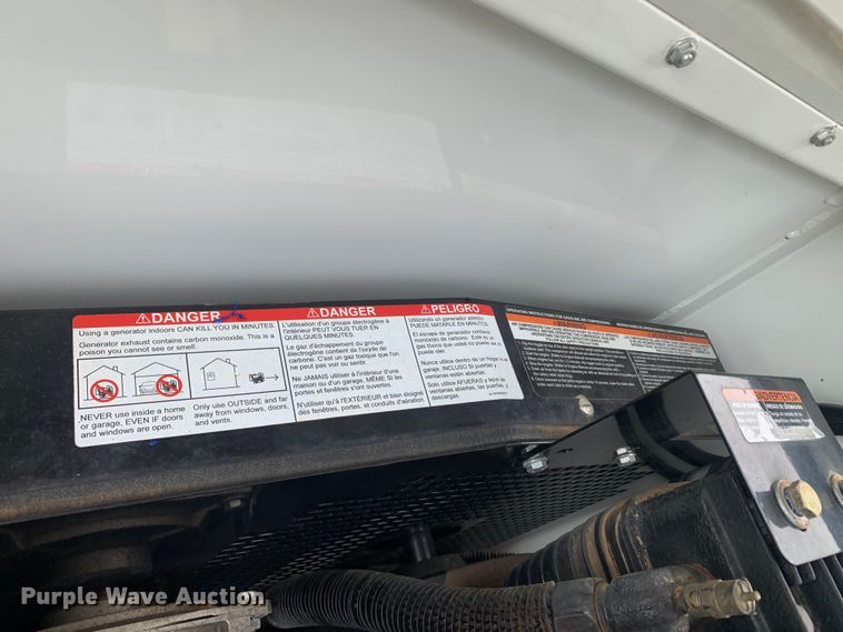 image for item DM7908 2015 Thunder Creek SLT715 Custom lube trailer